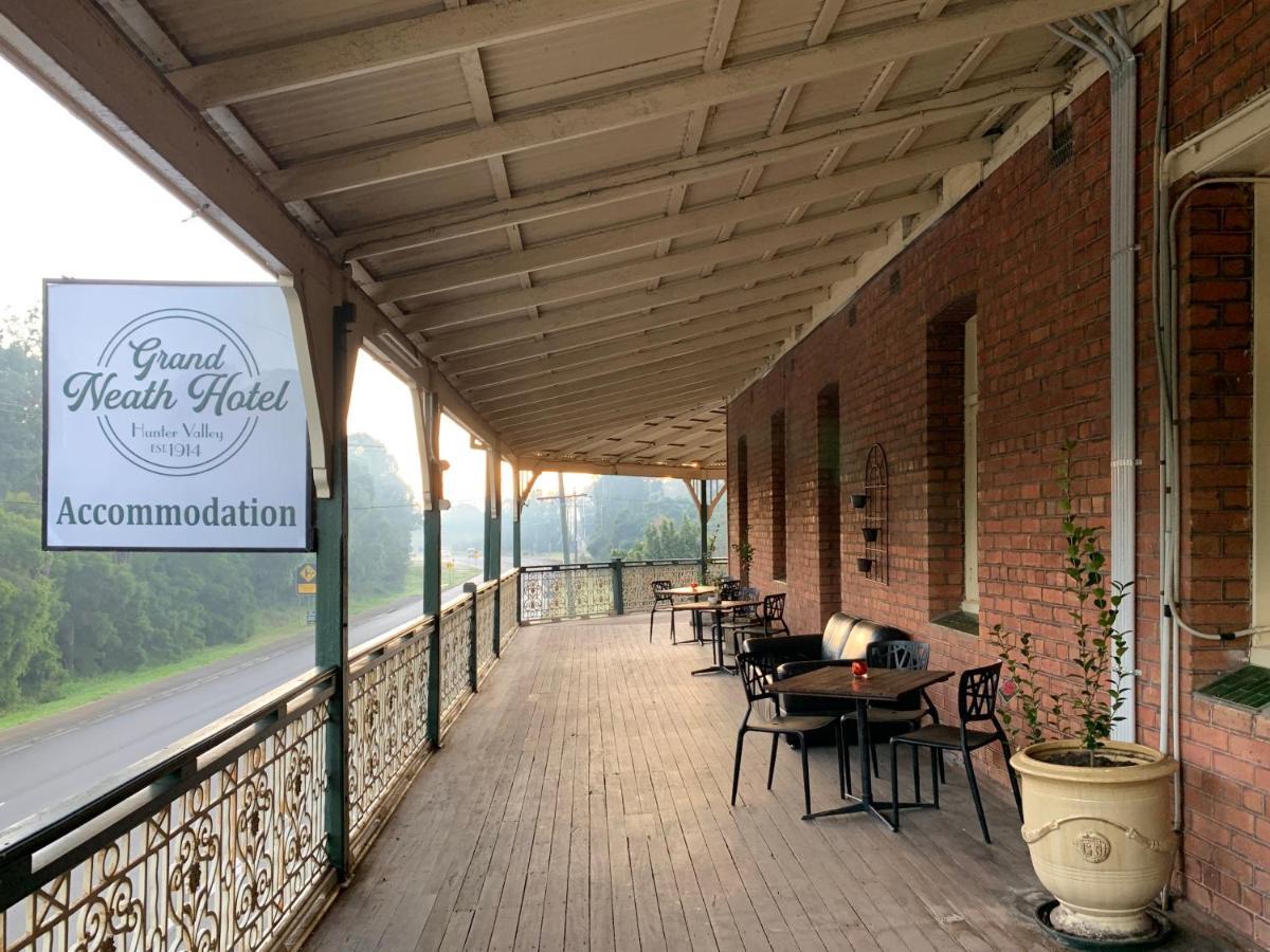 Neath Hotel Eksteriør bilde